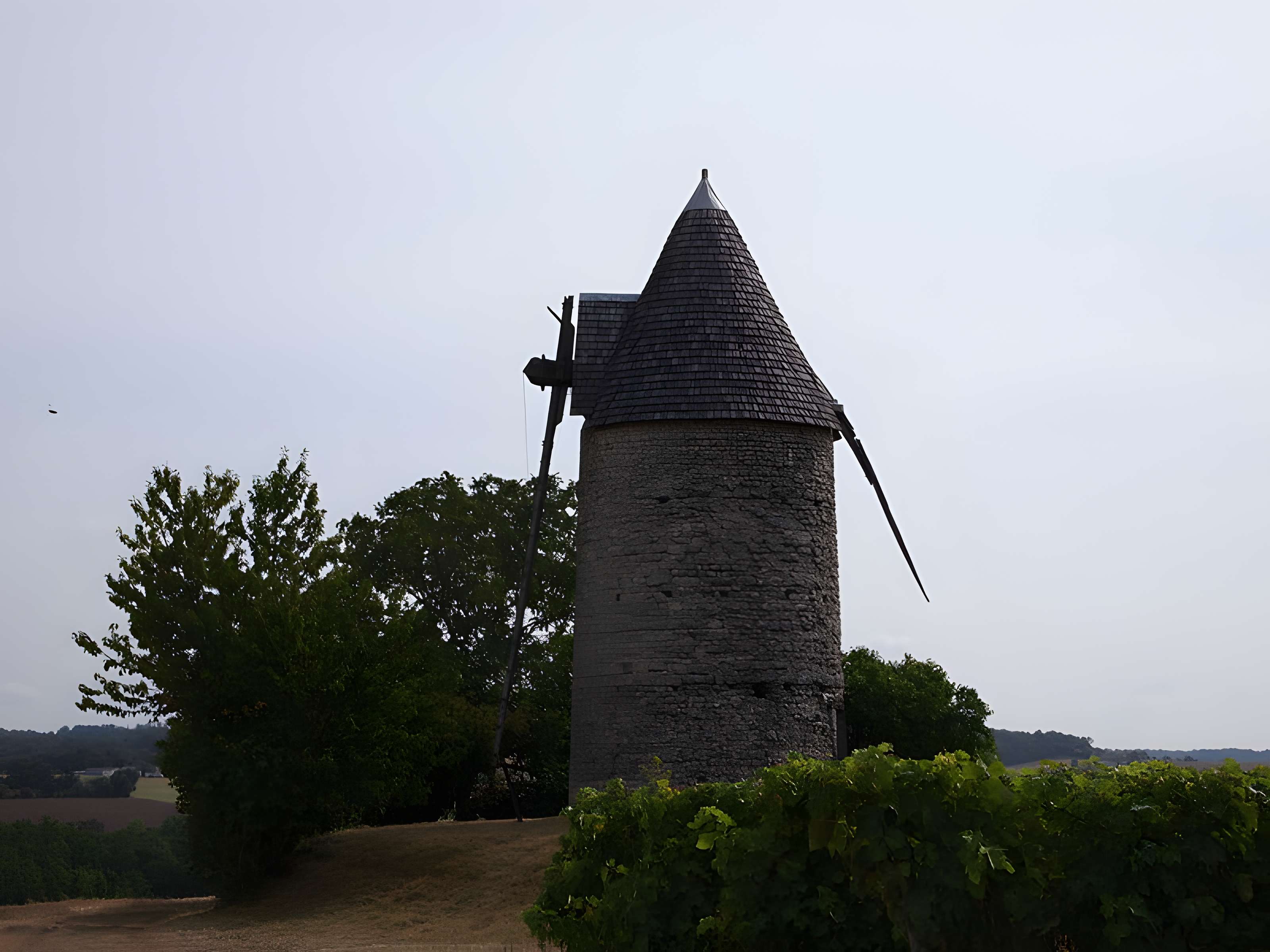 Moulin à vent de la Paille à Bessac