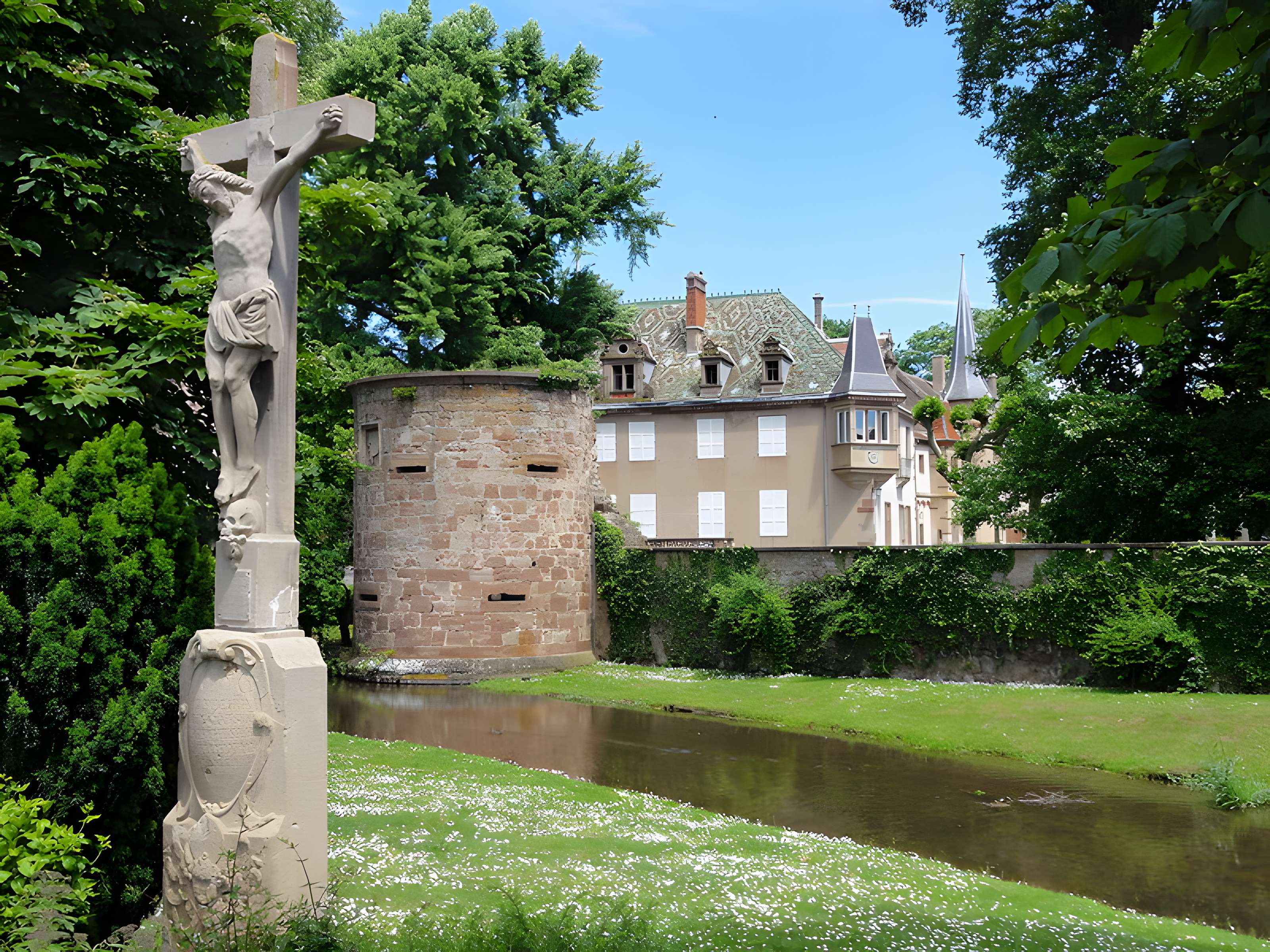 Ancien château des évêques de Strasbourg, dit Vieux Château