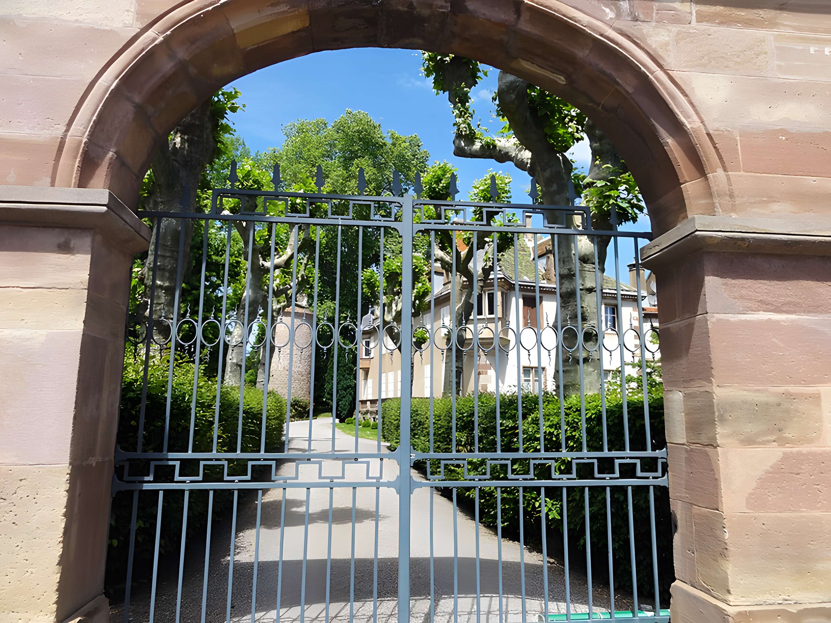 Ancien château des évêques de Strasbourg, dit Vieux Château