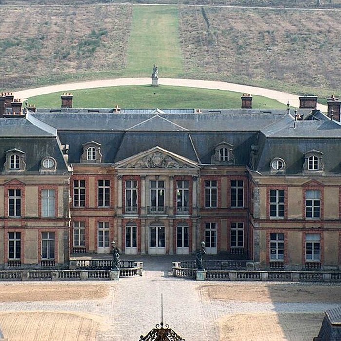 Photo de Château de Dampierre à Dampierre-en-Yvelines