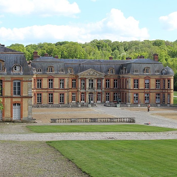 Photo de Château de Dampierre à Dampierre-en-Yvelines