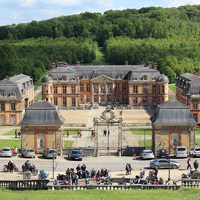 Photo de Château de Dampierre à Dampierre-en-Yvelines