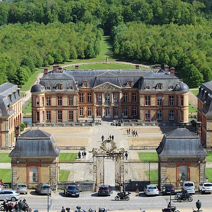 Photo de Château de Dampierre à Dampierre-en-Yvelines