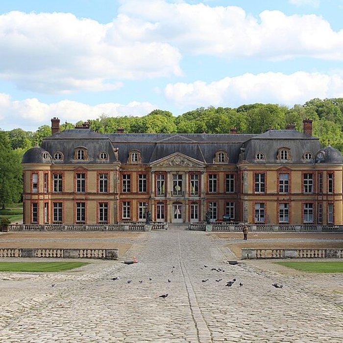 Photo de Château de Dampierre à Dampierre-en-Yvelines