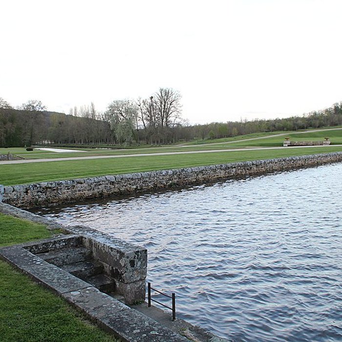 Photo de Château de Dampierre à Dampierre-en-Yvelines