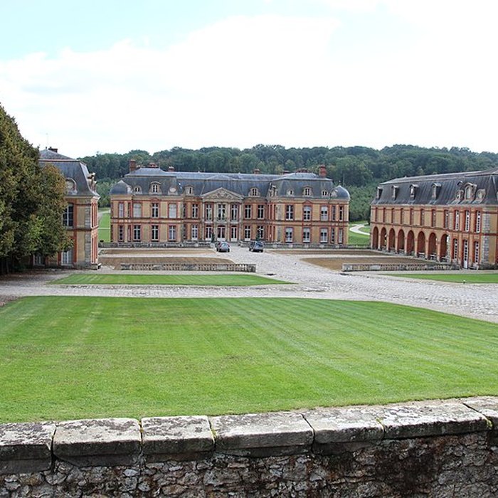 Photo de Château de Dampierre à Dampierre-en-Yvelines