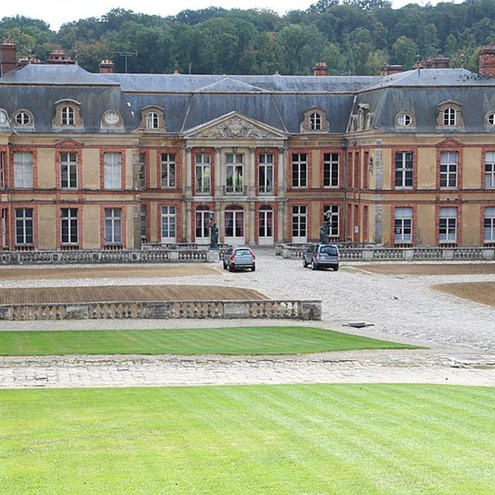 Photo de Château de Dampierre à Dampierre-en-Yvelines