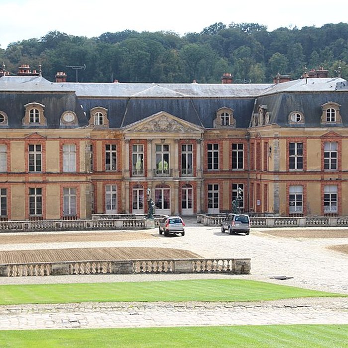 Photo de Château de Dampierre à Dampierre-en-Yvelines