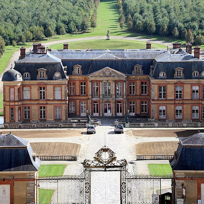 Photo de Château de Dampierre à Dampierre-en-Yvelines