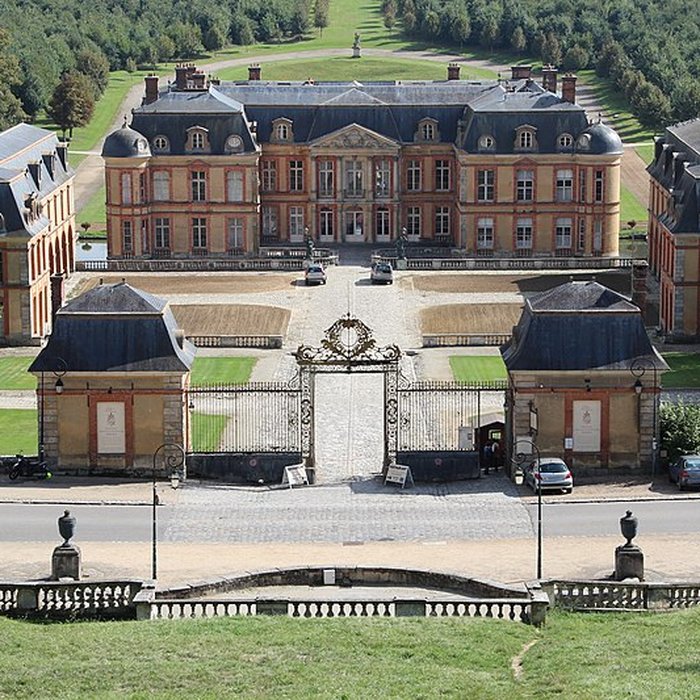Photo de Château de Dampierre à Dampierre-en-Yvelines