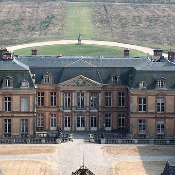 Château de Dampierre à Dampierre-en-Yvelines