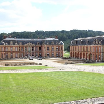 Château de Dampierre à Dampierre-en-Yvelines