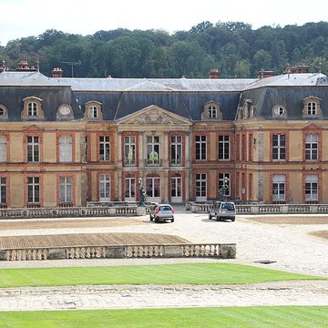 Château de Dampierre à Dampierre-en-Yvelines