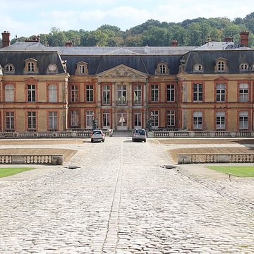 Château de Dampierre à Dampierre-en-Yvelines