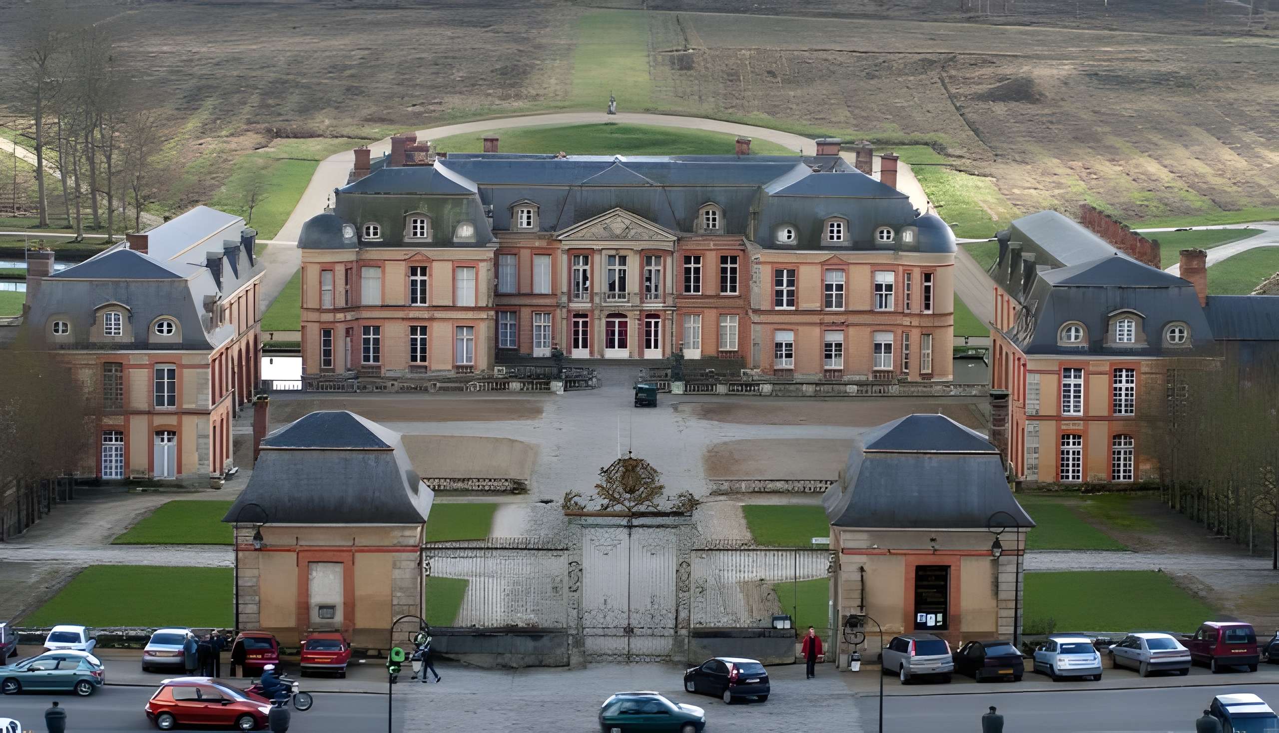Château de Dampierre à Dampierre-en-Yvelines 