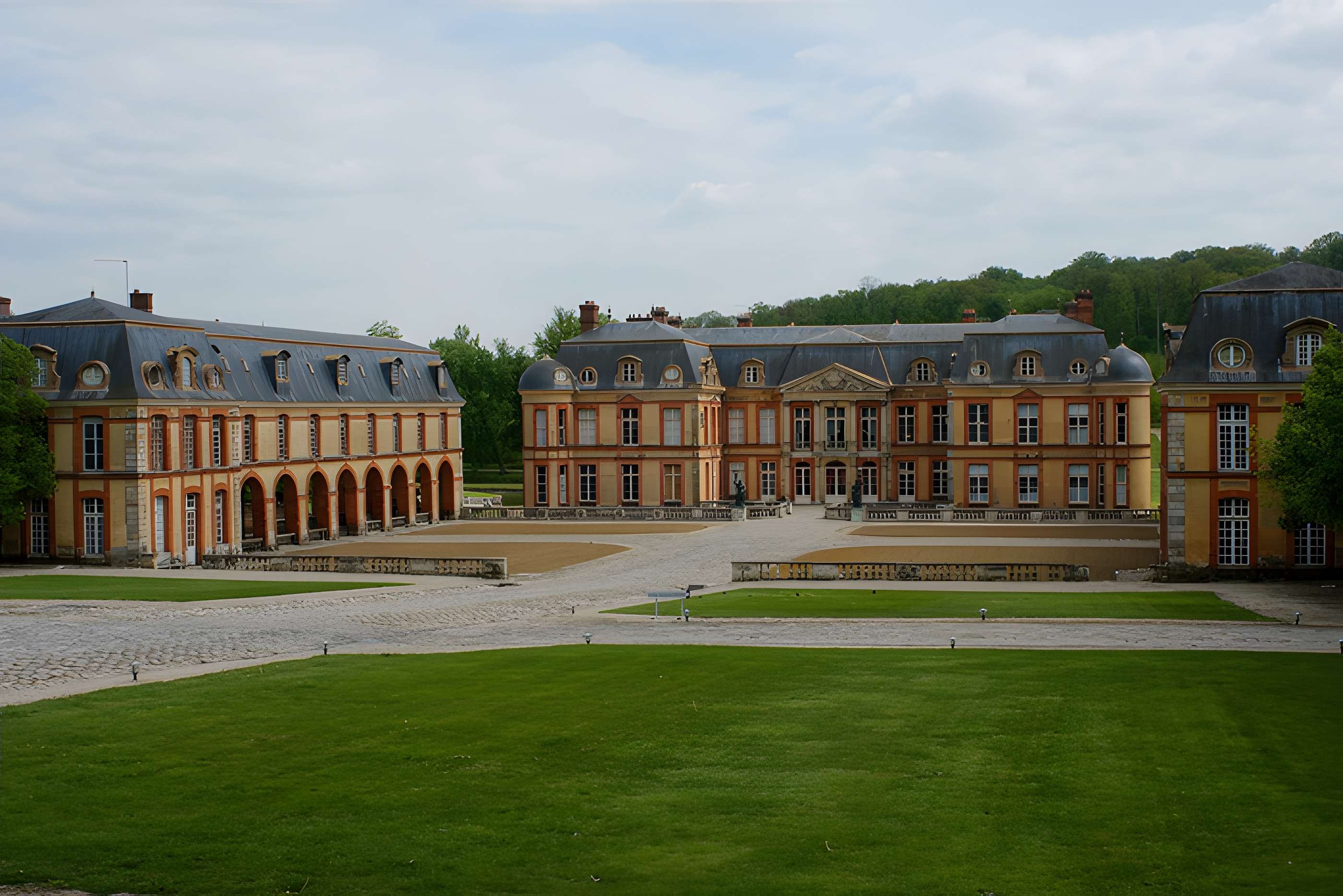 Château de Dampierre à Dampierre-en-Yvelines