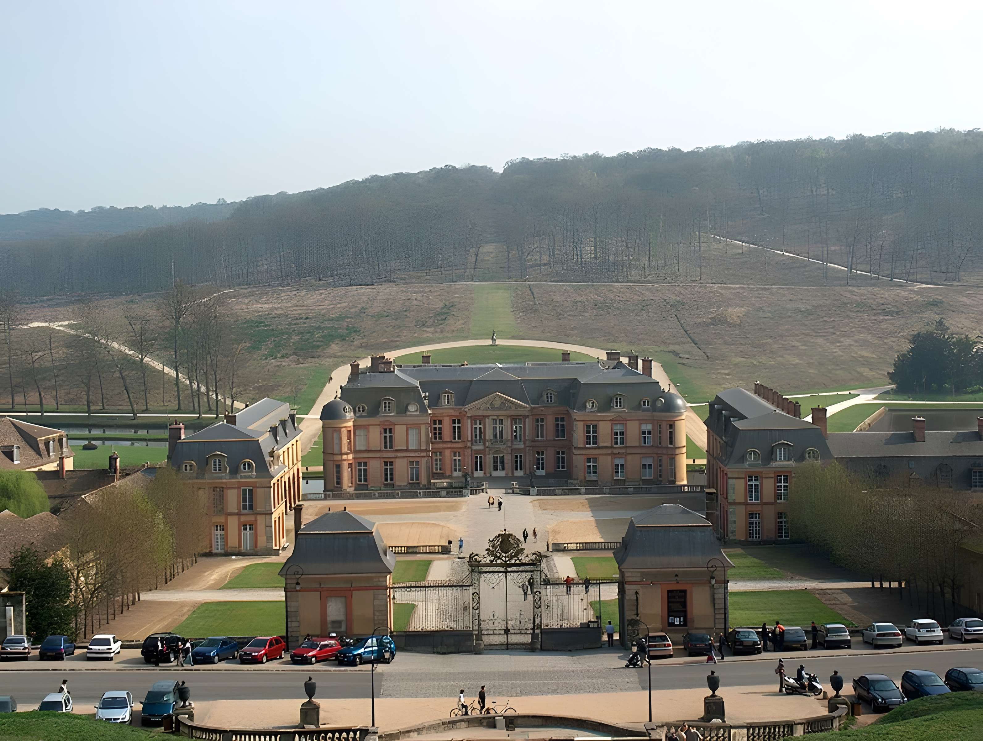 Château de Dampierre à Dampierre-en-Yvelines