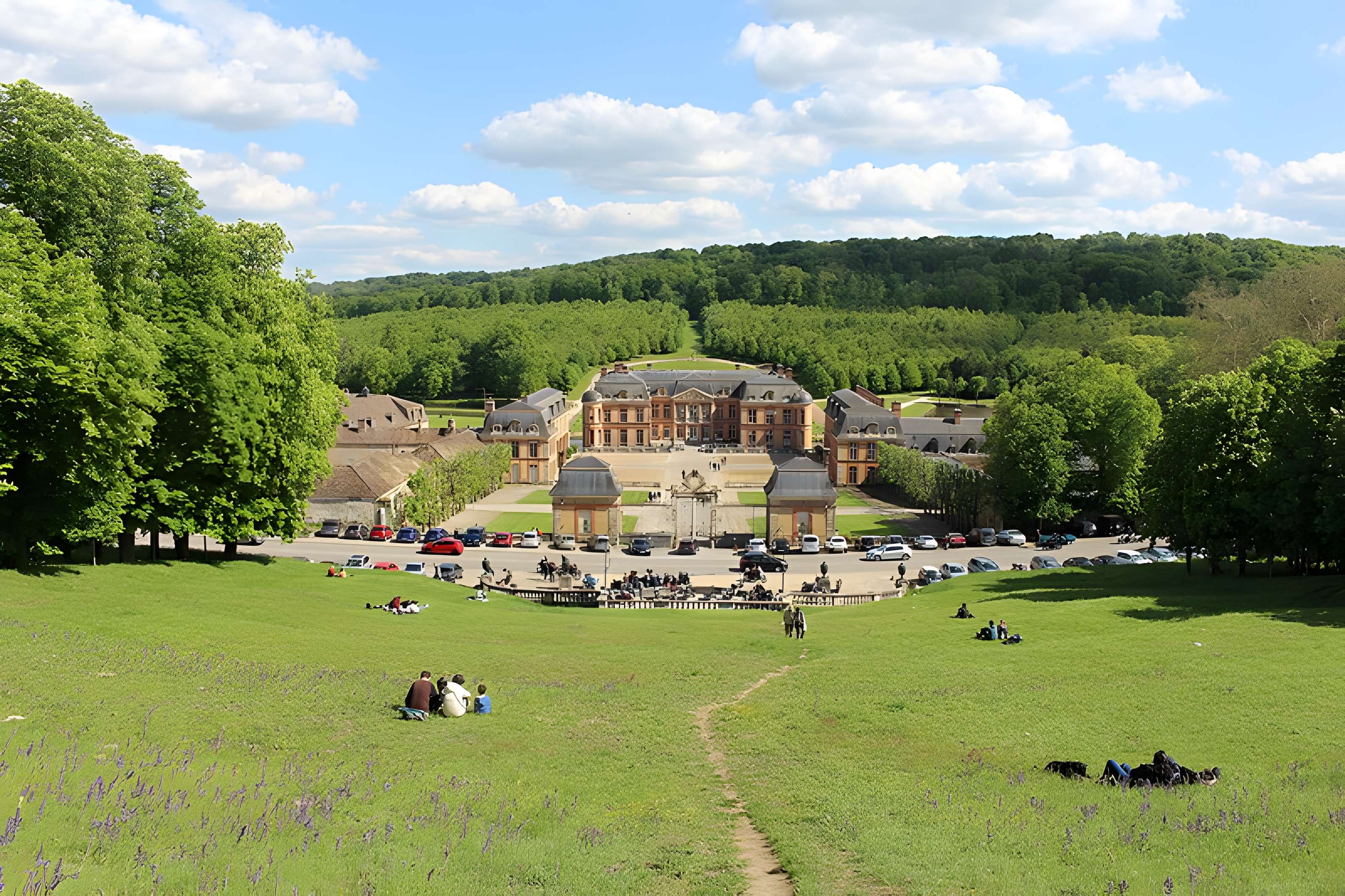 Château de Dampierre à Dampierre-en-Yvelines