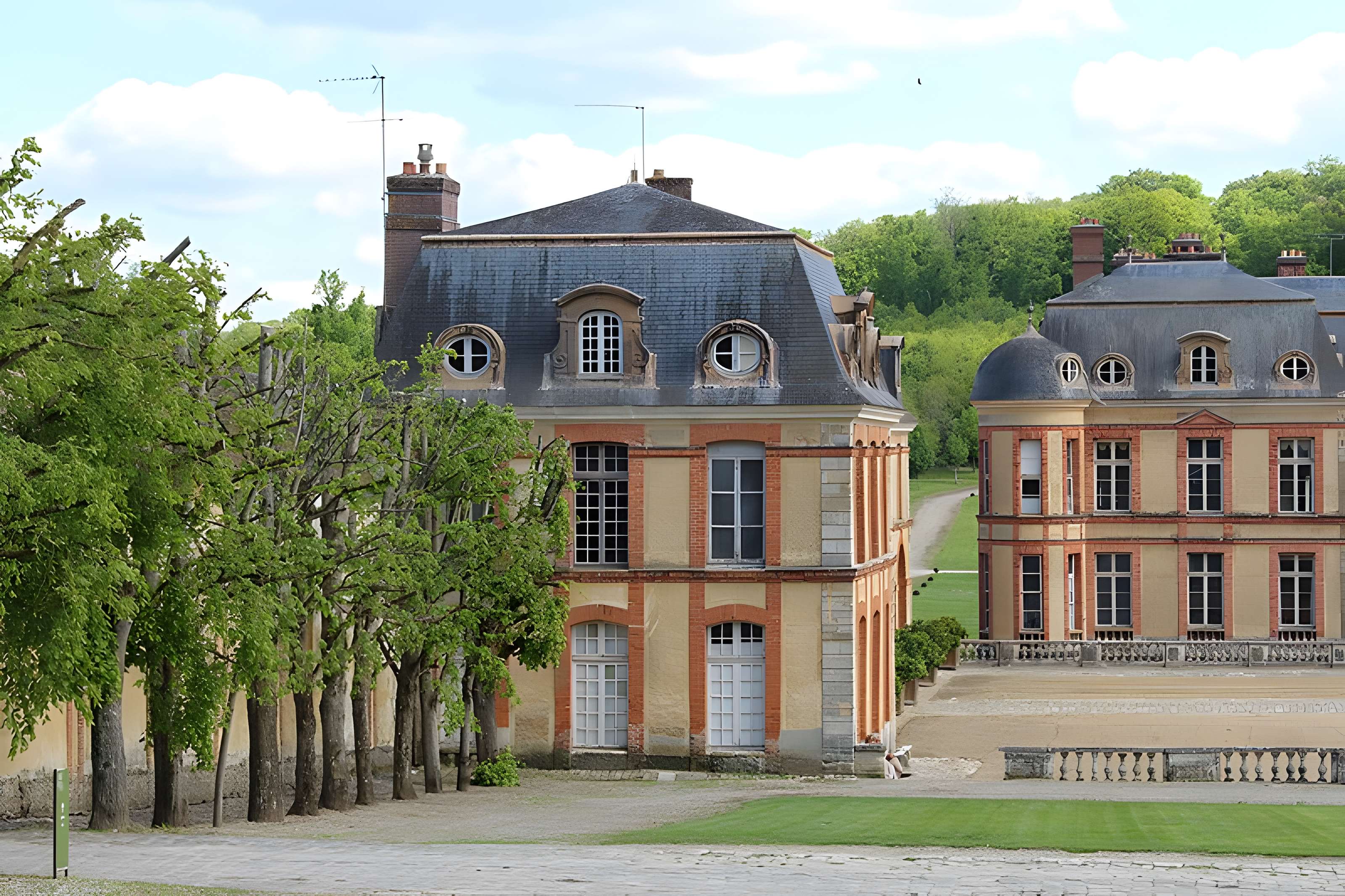 Château de Dampierre à Dampierre-en-Yvelines