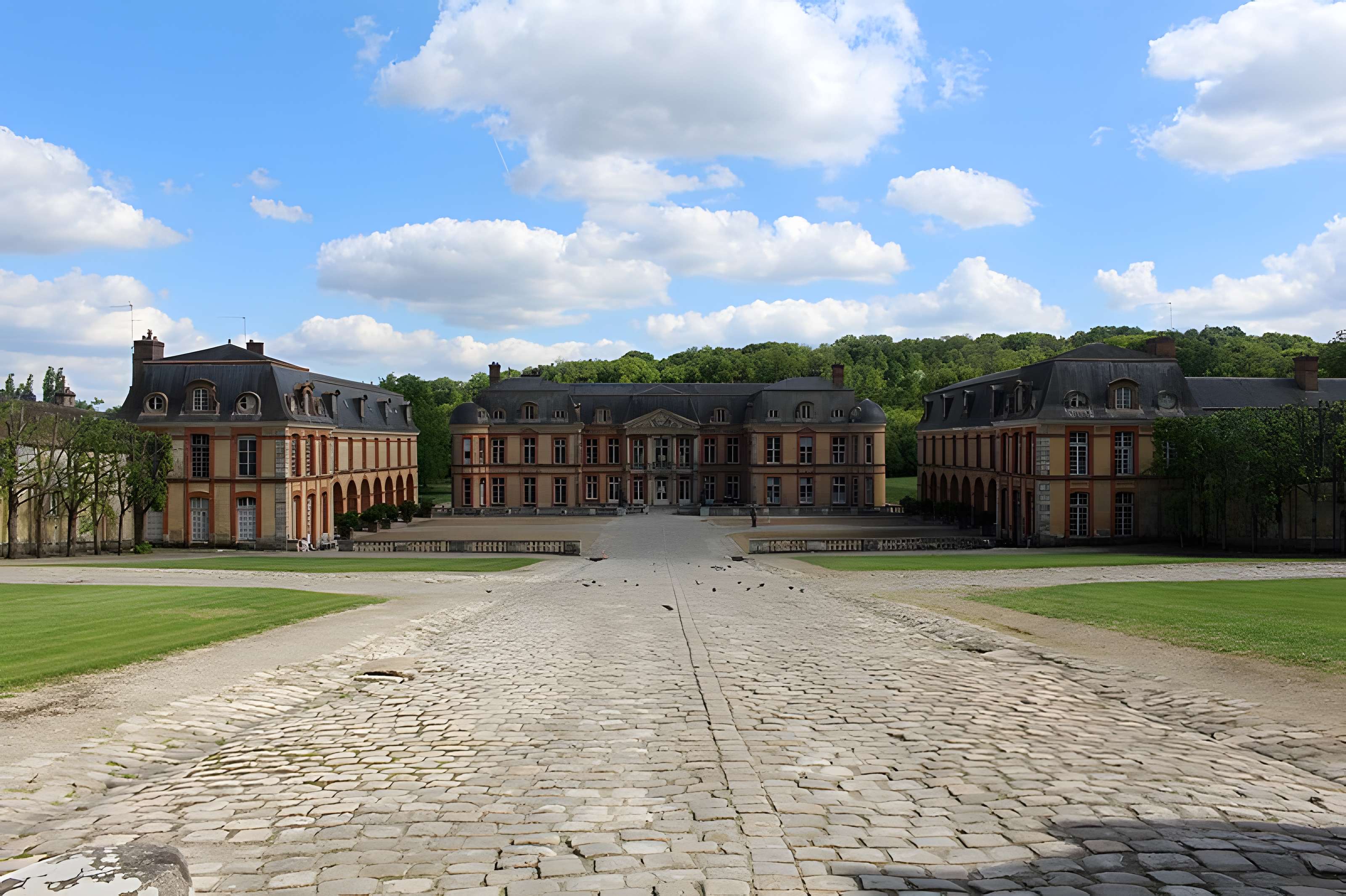Château de Dampierre à Dampierre-en-Yvelines