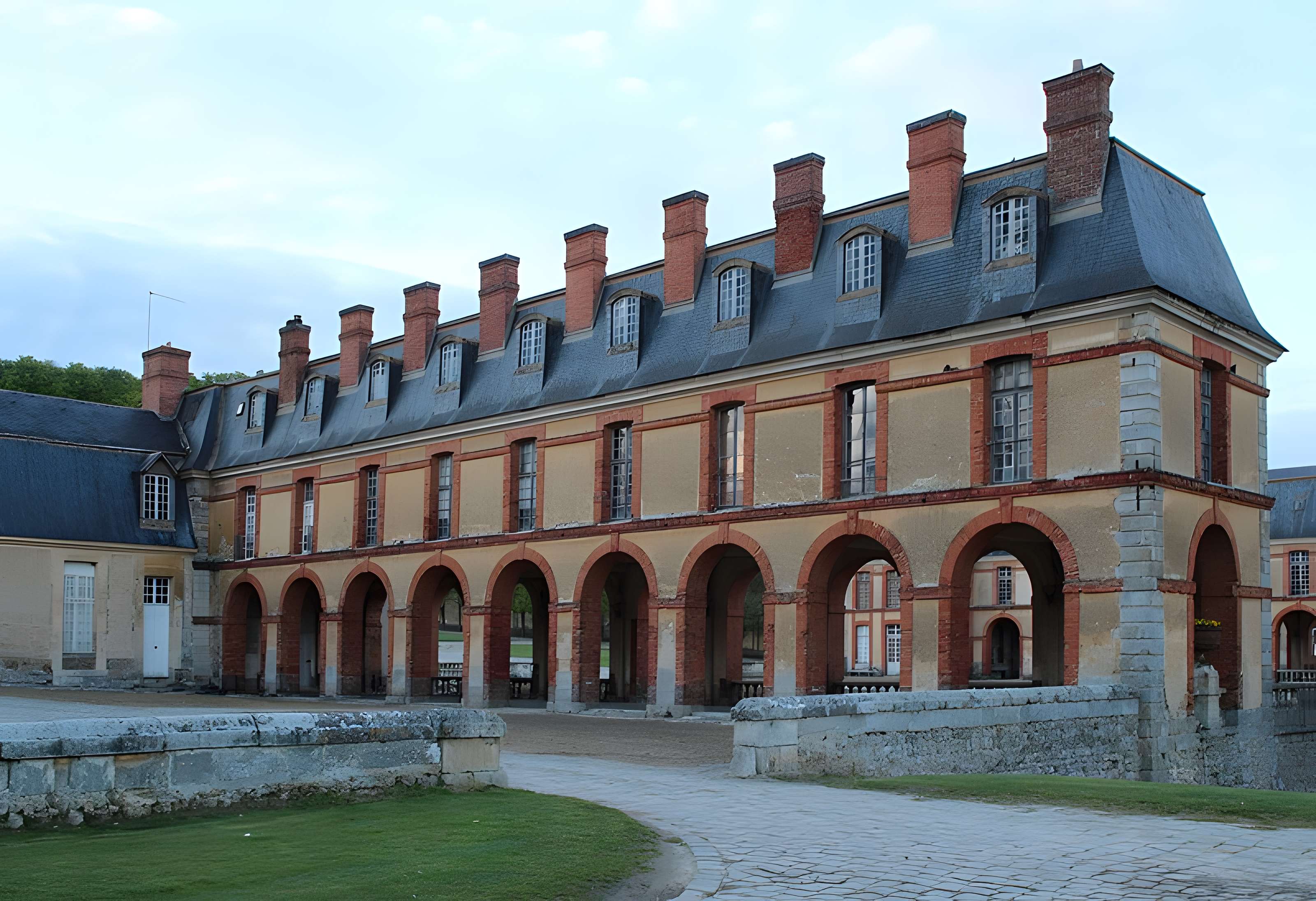 Château de Dampierre à Dampierre-en-Yvelines