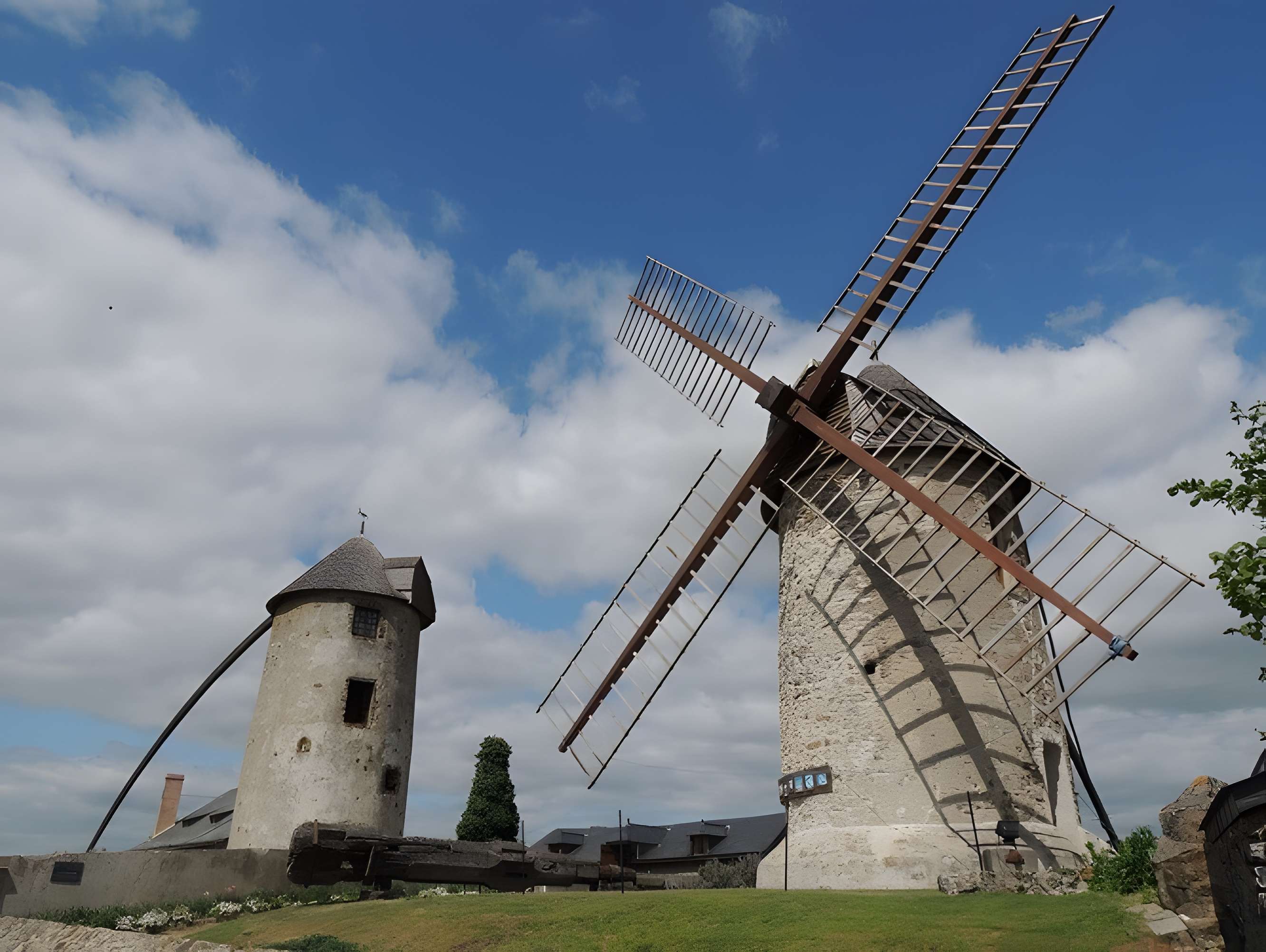Moulins à vent d'Ardenay à Chaudefonds-sur-Layon 