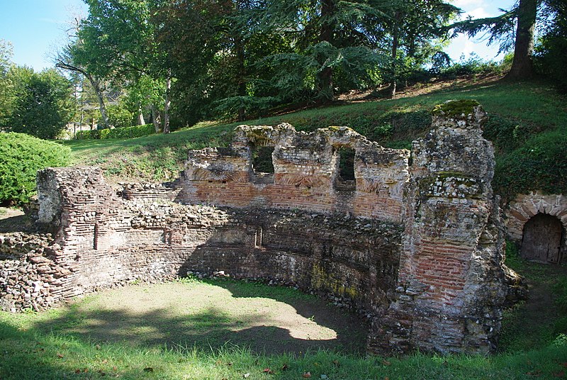 Nymphée gallo-romain de Gennes