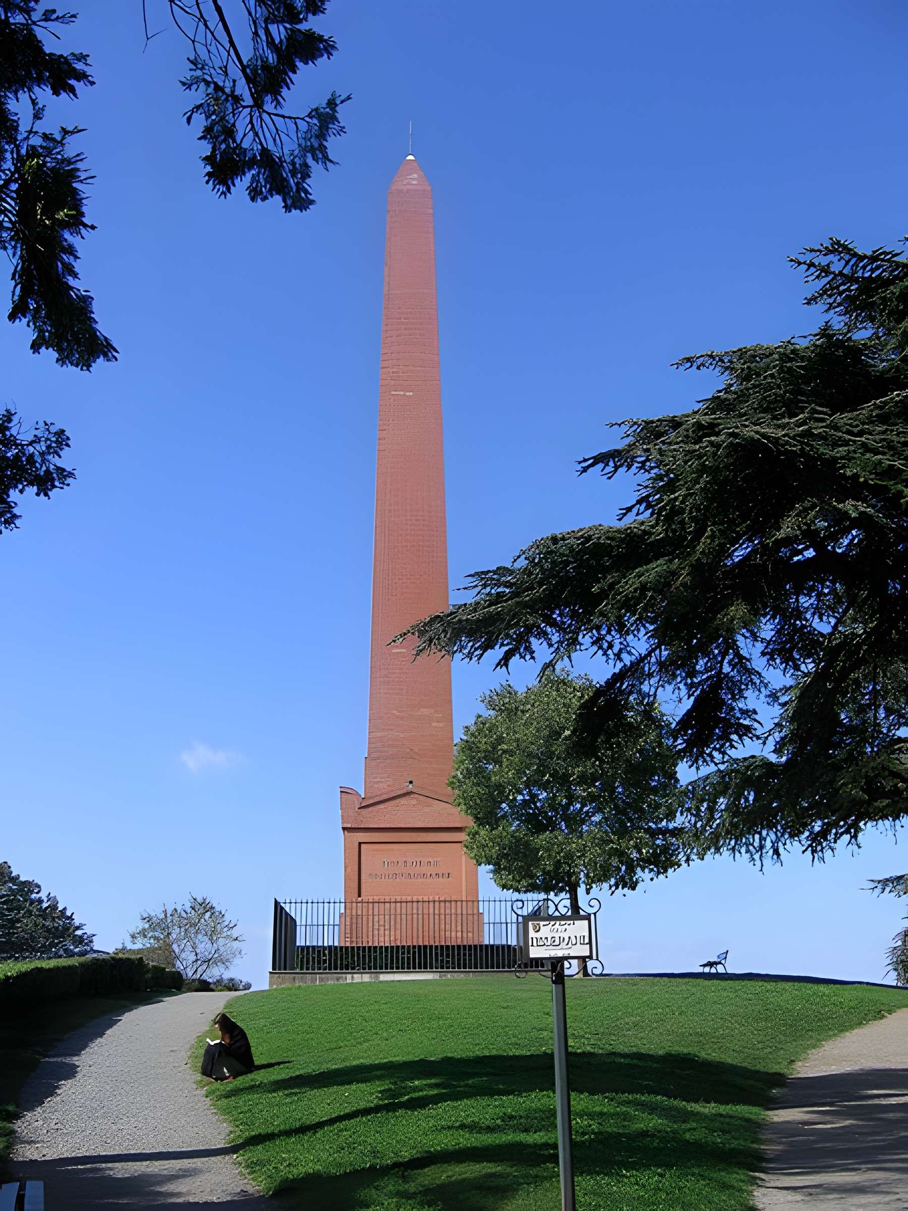 Obélisque du 10 avril 1814 de Toulouse 