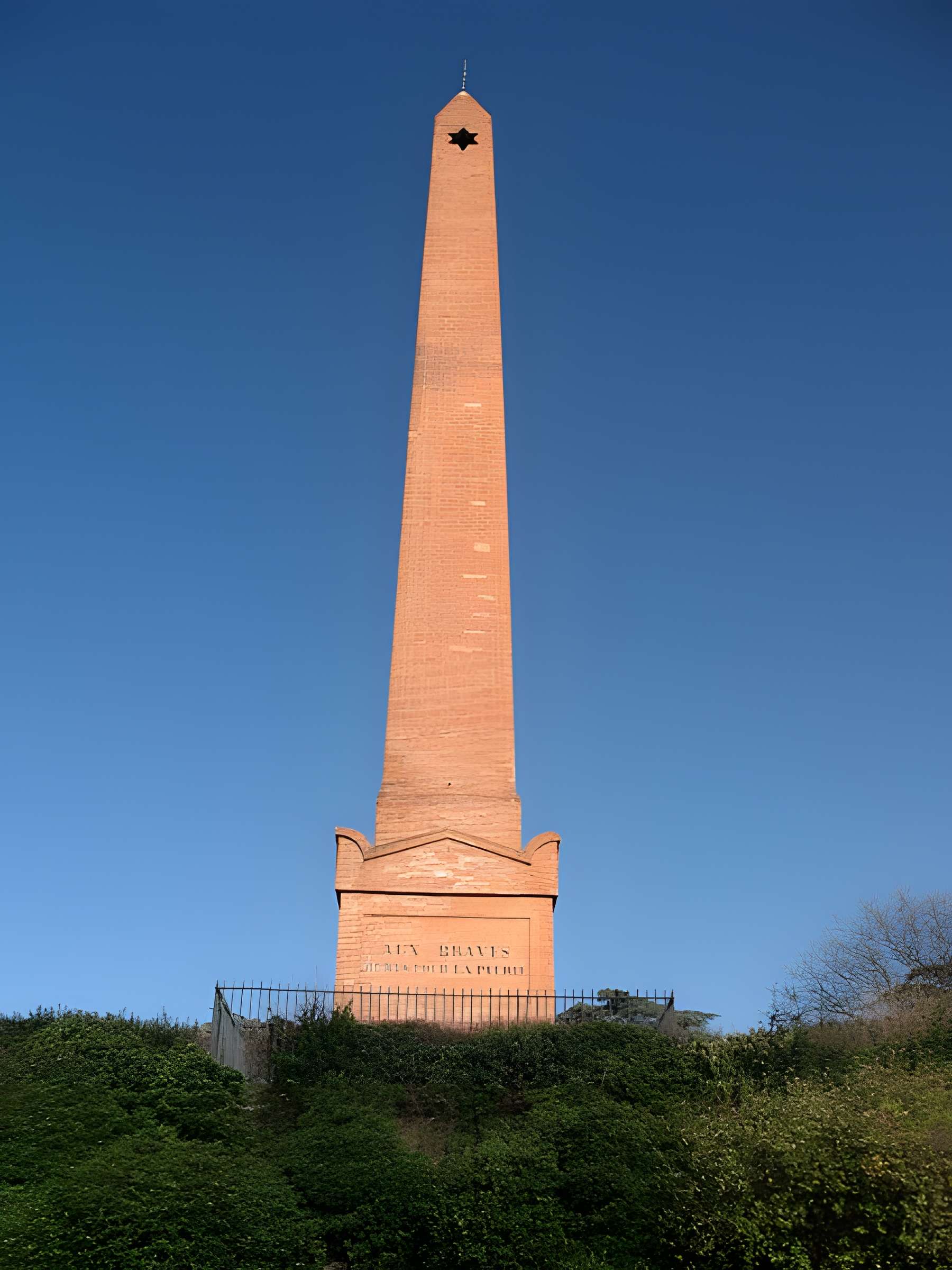 Obélisque du 10 avril 1814 de Toulouse 