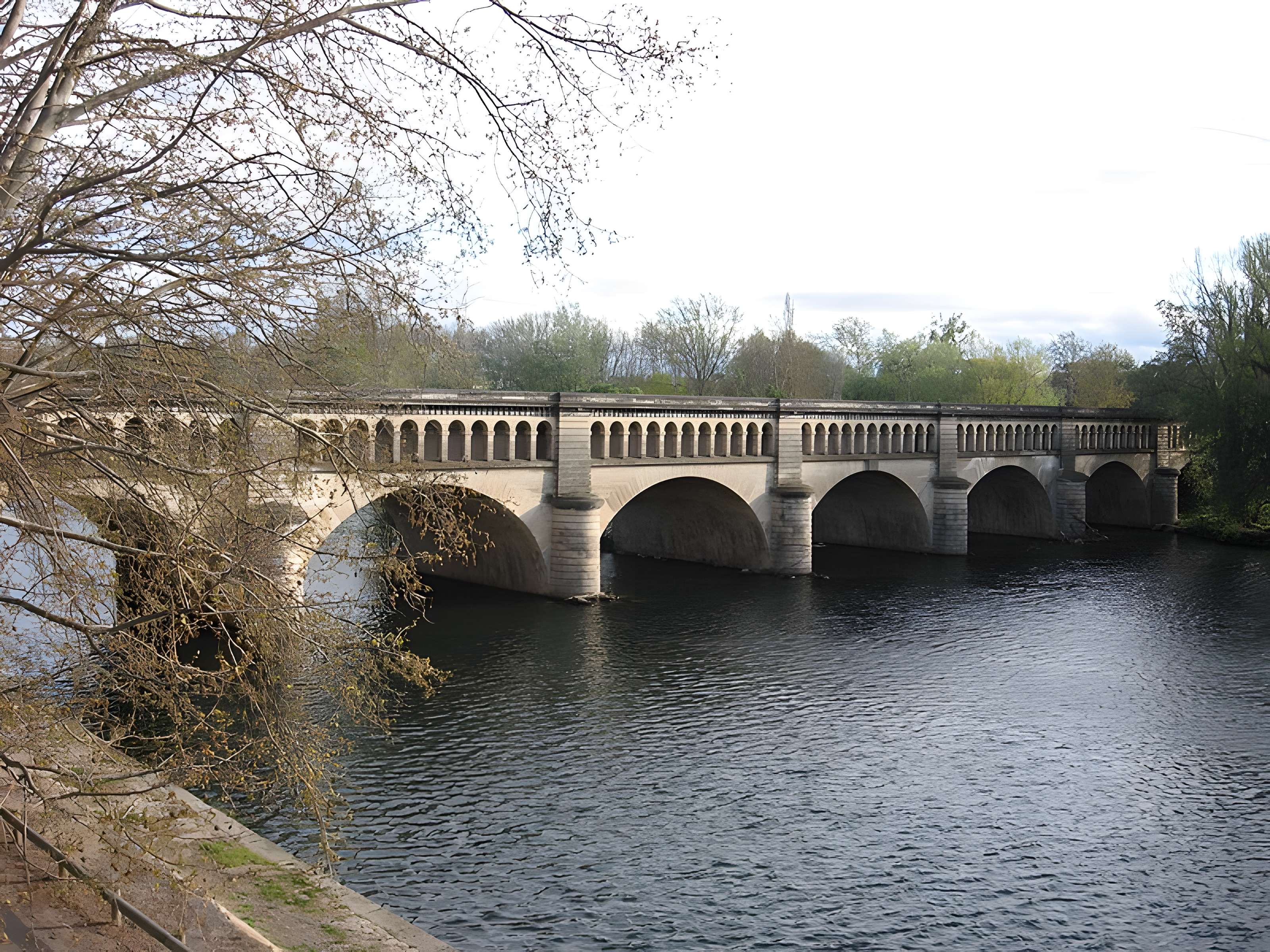 Canal du Midi : Pont-canal de l'Orb