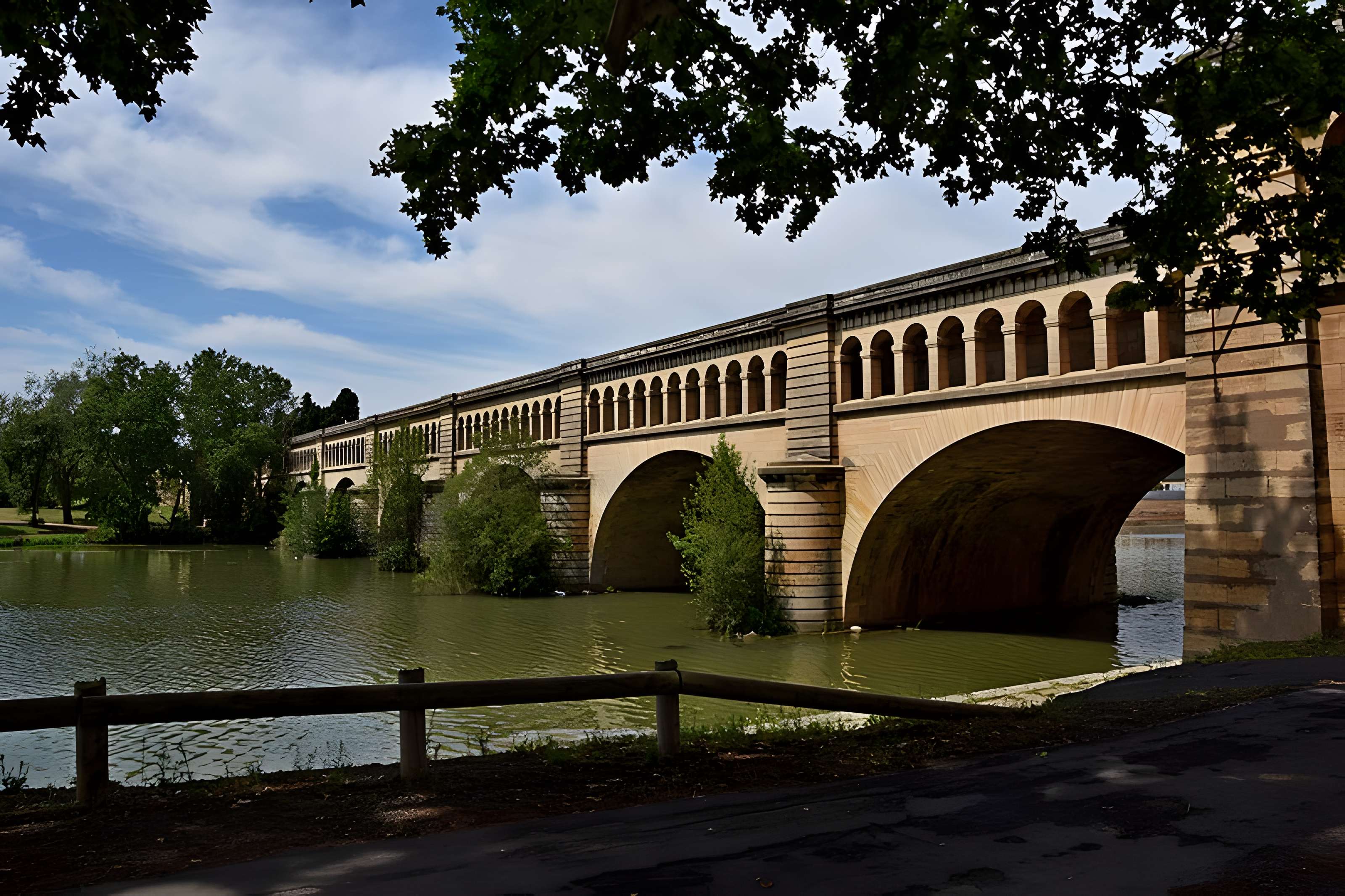 Canal du Midi : Pont-canal de l'Orb