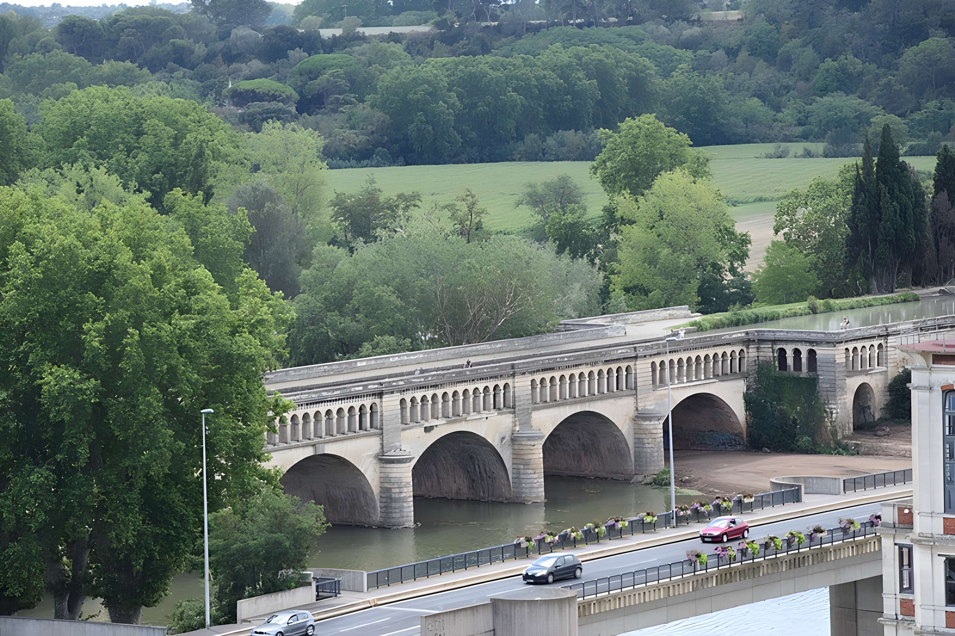 Canal du Midi : Pont-canal de l'Orb