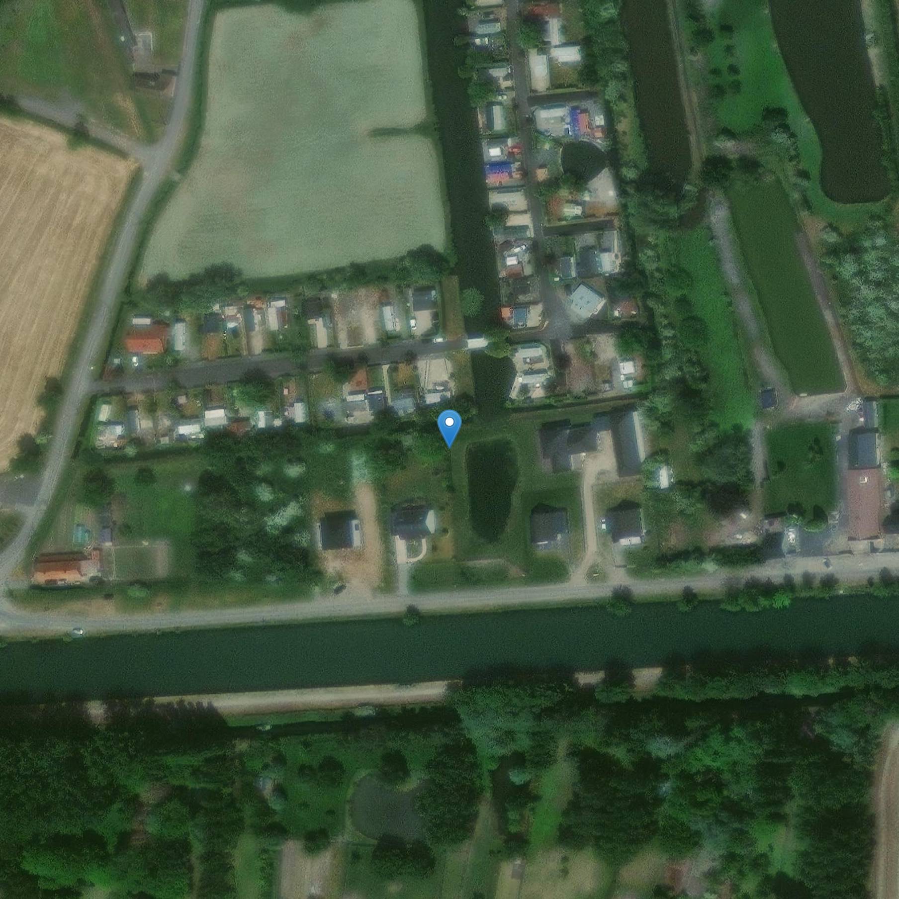 Photo de EstrunのCaesar's Campという名前のOpidum