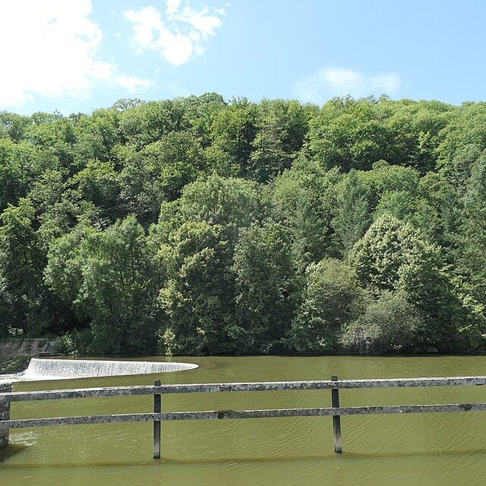 Photo de Oppidum du Château Meignan à Saint-Jean-sur-Mayenne