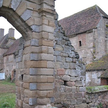 Château de Dracy-Saint-Loup
