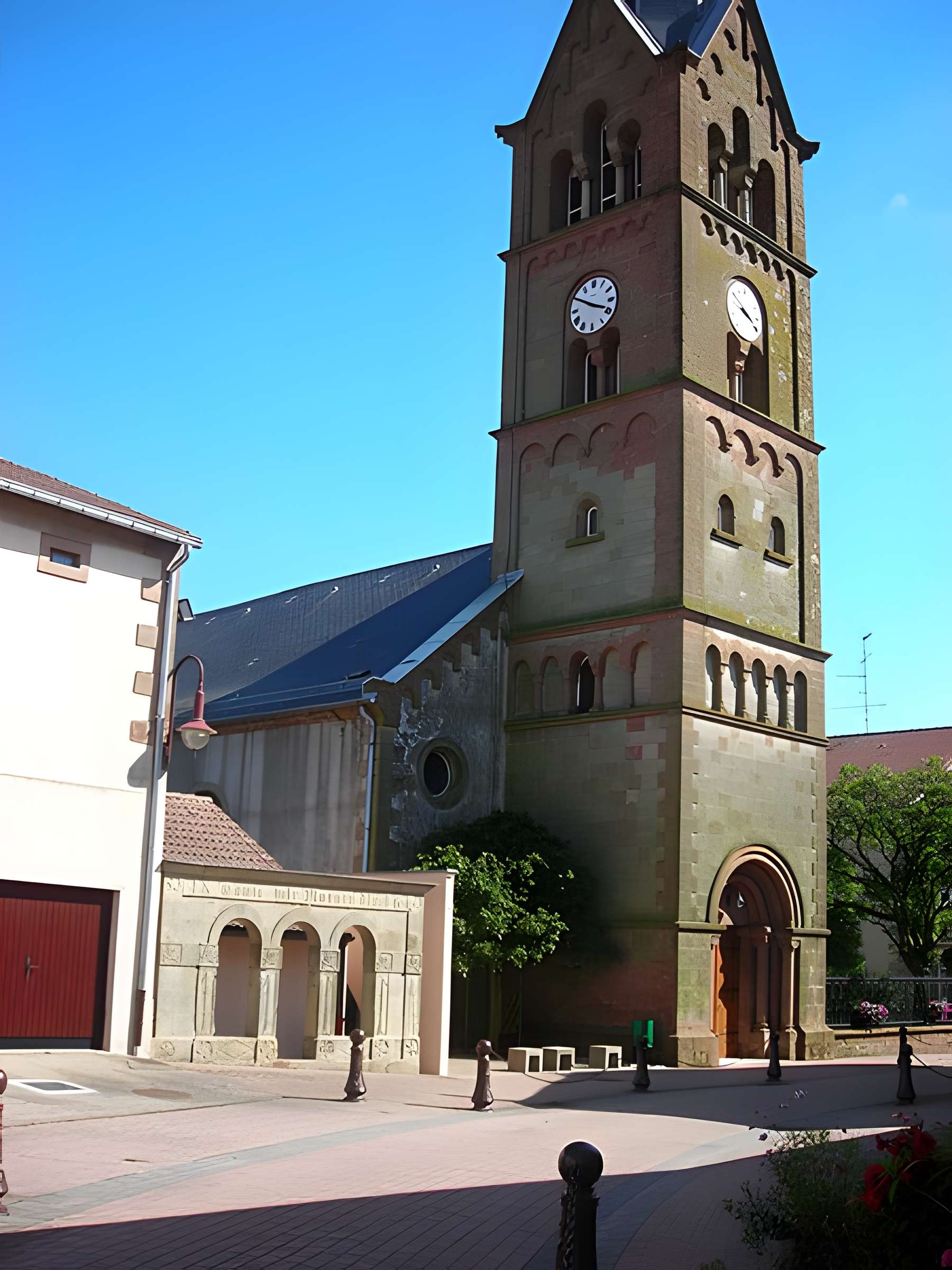 Ossuaire  près de l'église