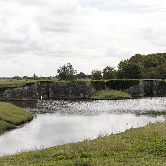 Photo de Ouvrages dart sur le canal de la Taillée également sur commune de La Barre-de-Monts