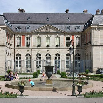 Palais abbatial de Remiremont
