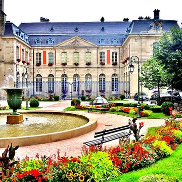 Palais abbatial de Remiremont