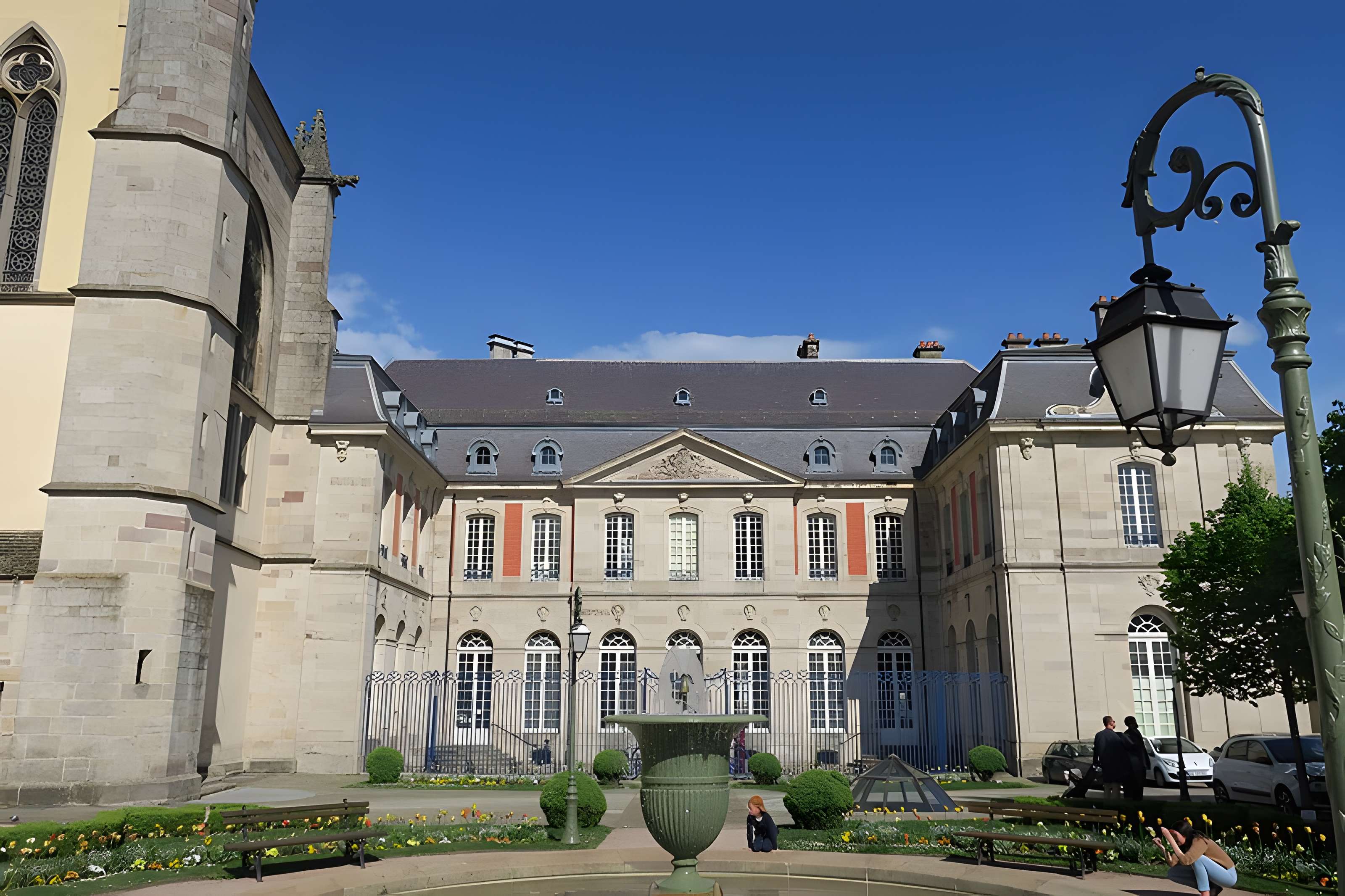 Palais abbatial de Remiremont