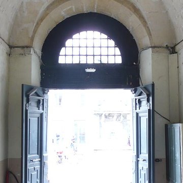 Palais archiépiscopal dArles