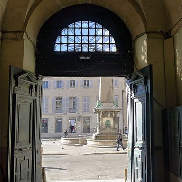 Palais archiépiscopal dArles