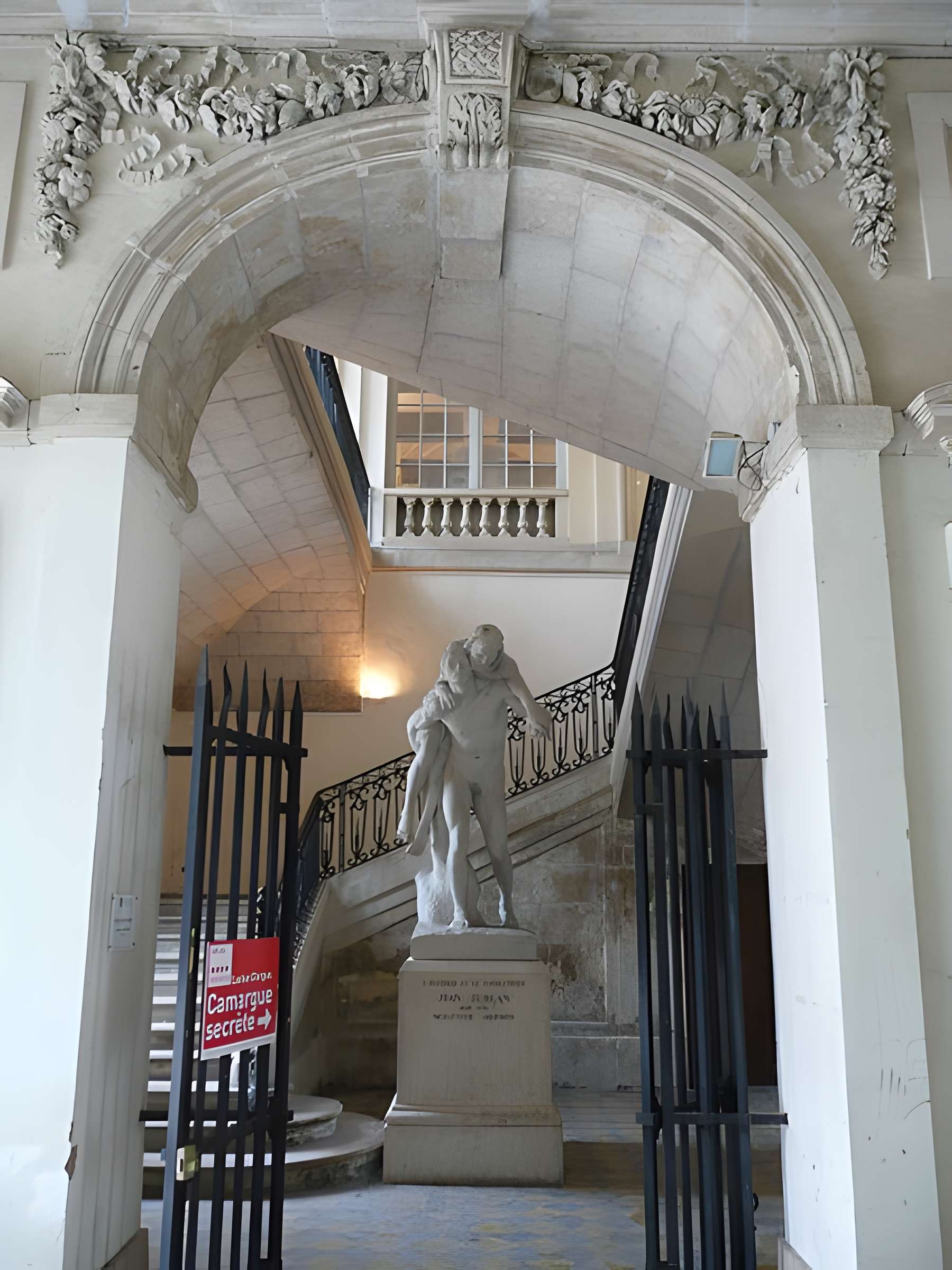 Palais archiépiscopal d'Arles