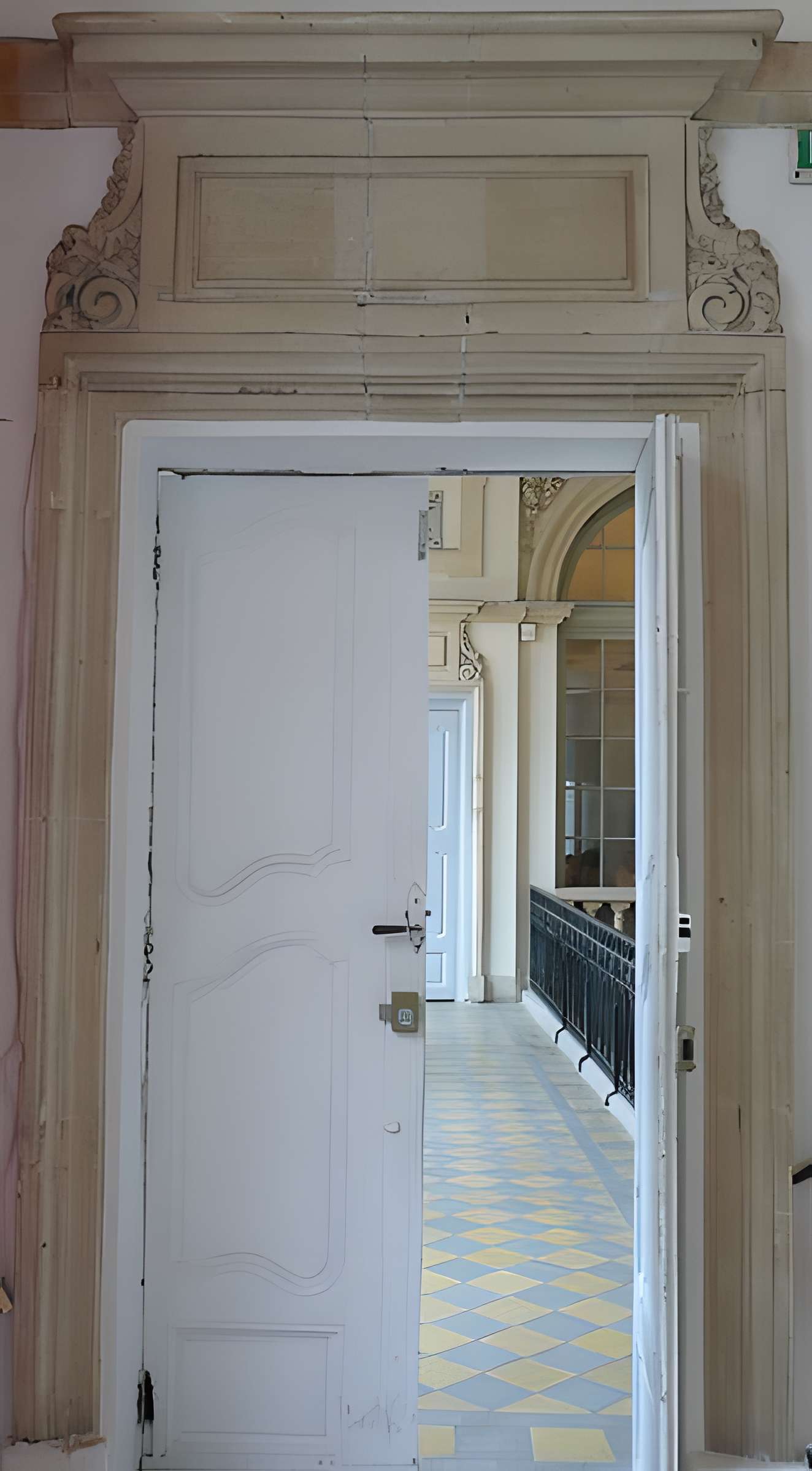 Palais archiépiscopal d'Arles