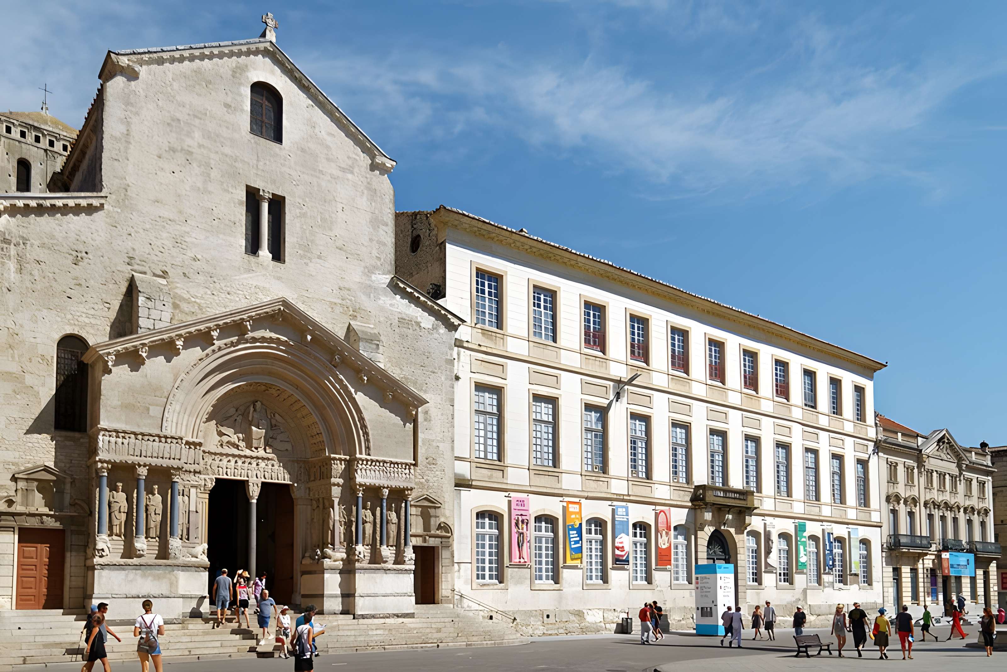Palais archiépiscopal d'Arles