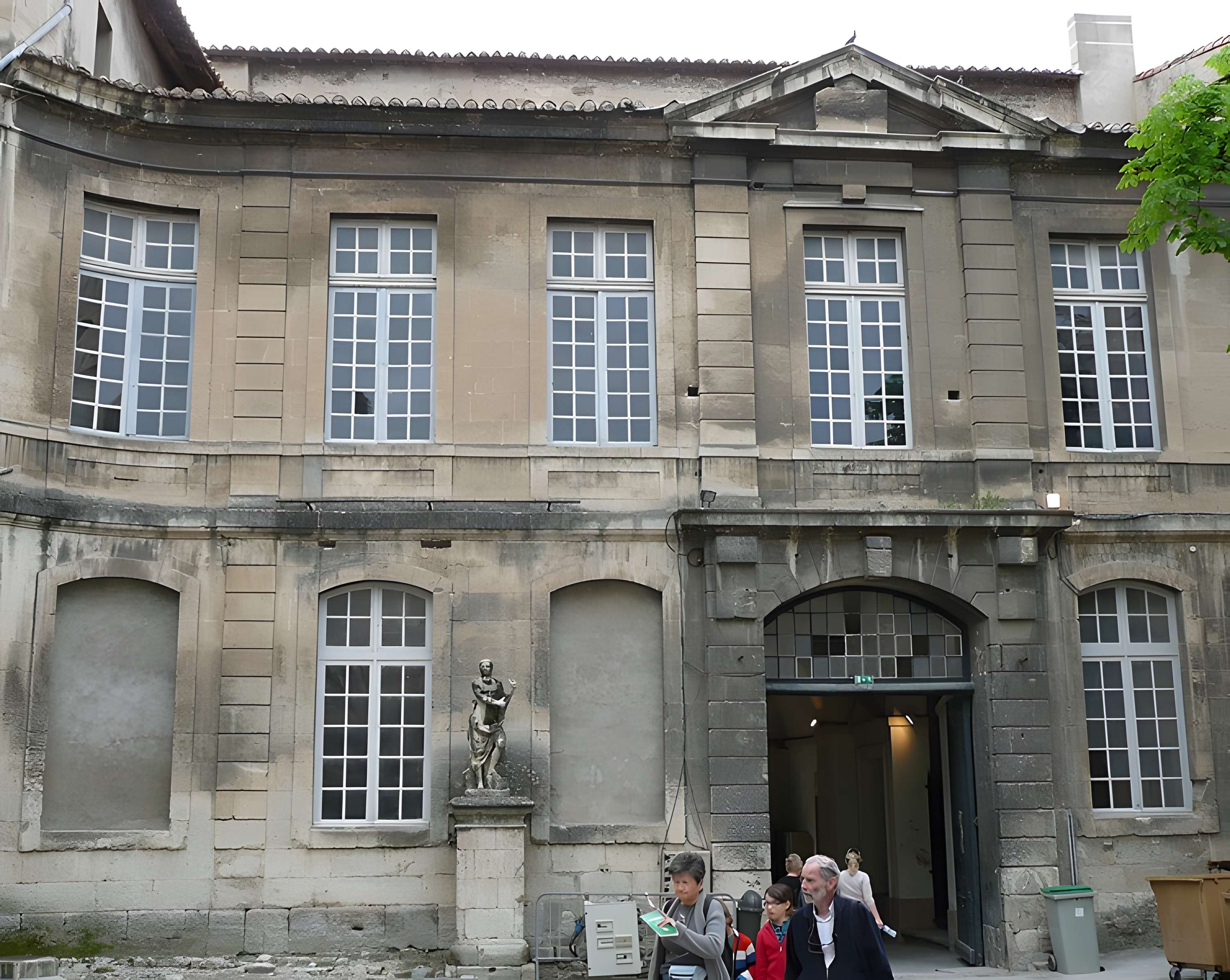 Palais archiépiscopal d'Arles