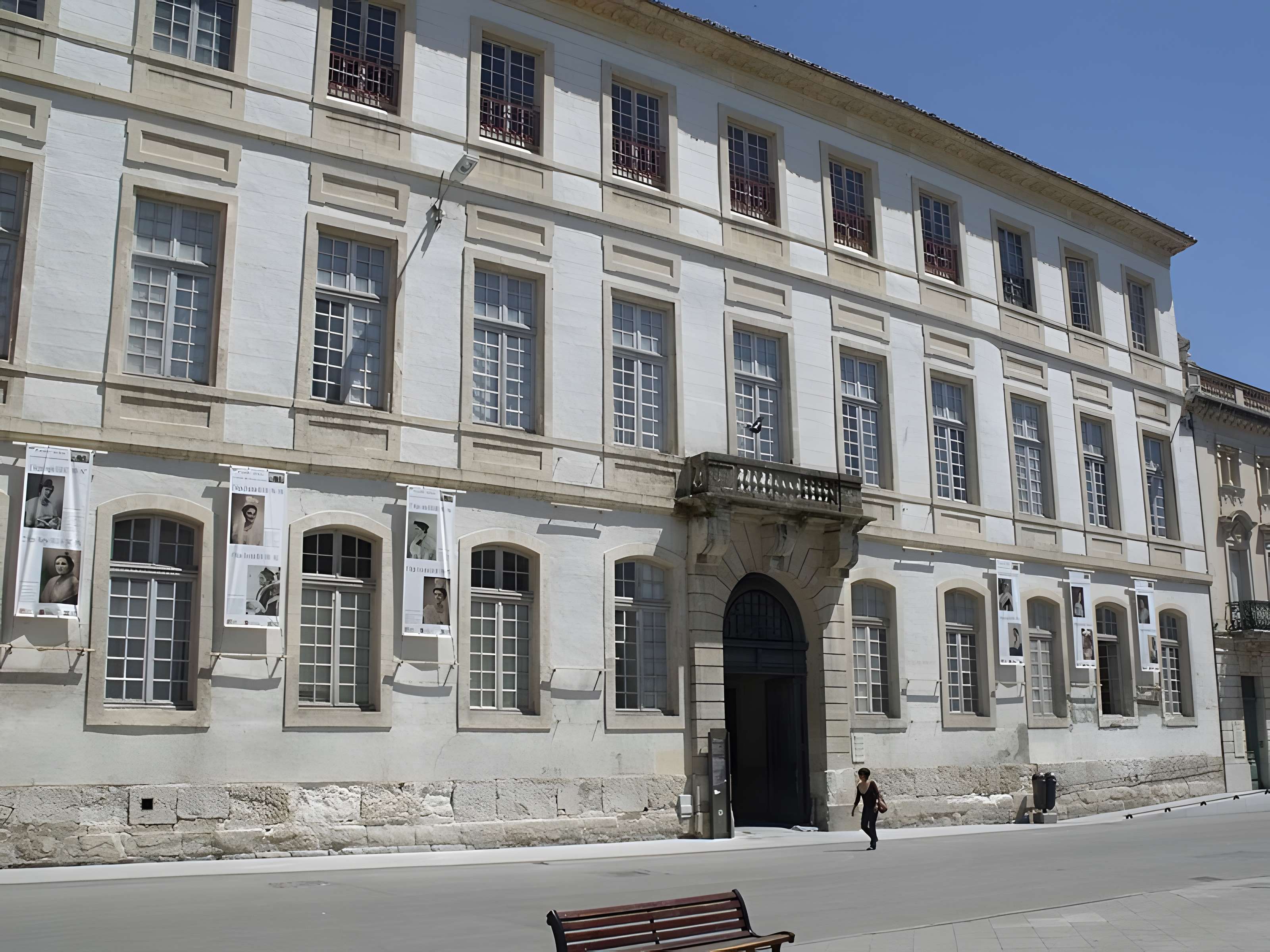 Palais archiépiscopal d'Arles