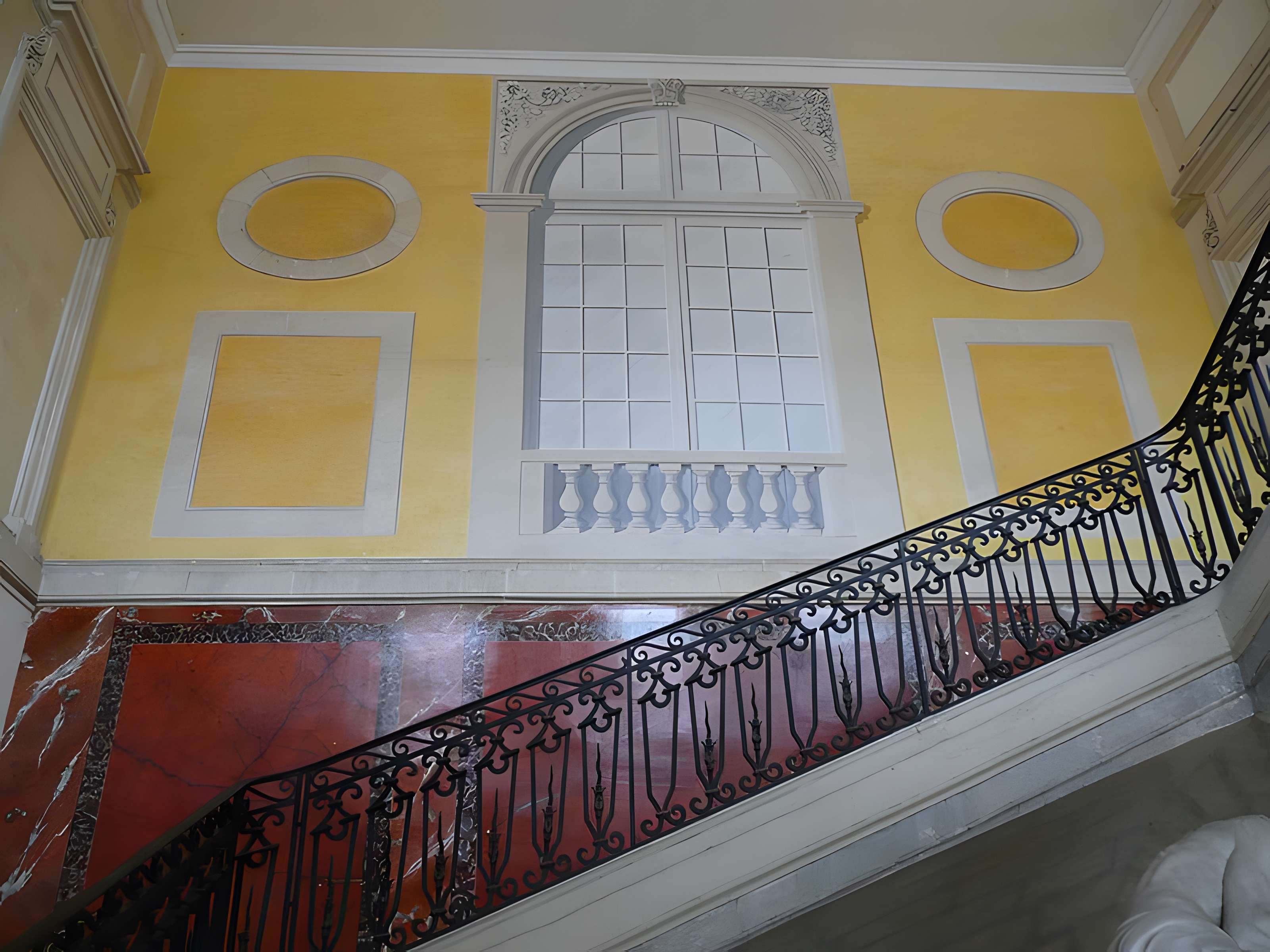 Palais archiépiscopal d'Arles