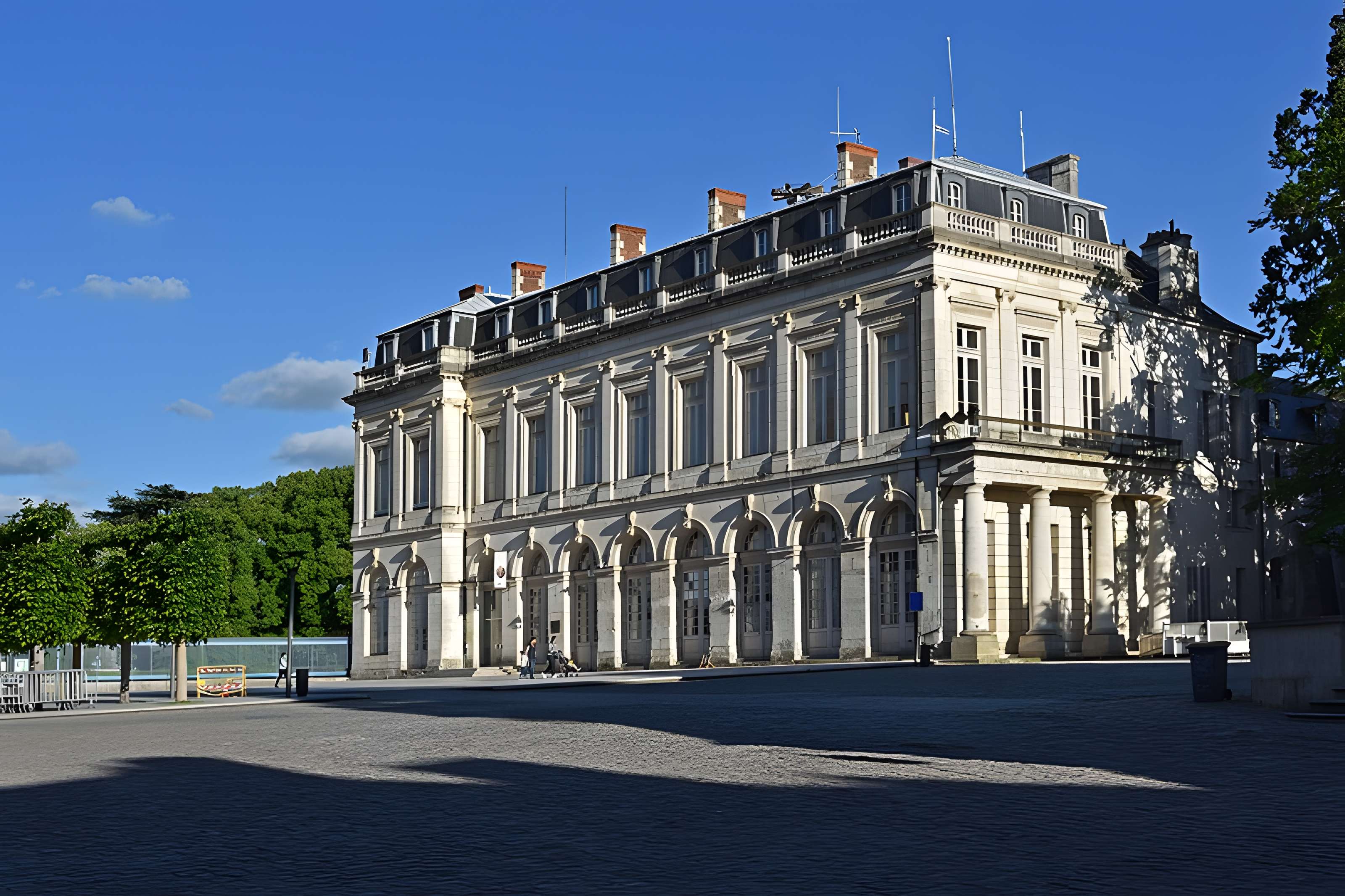 Palais archiépiscopal de Bourges