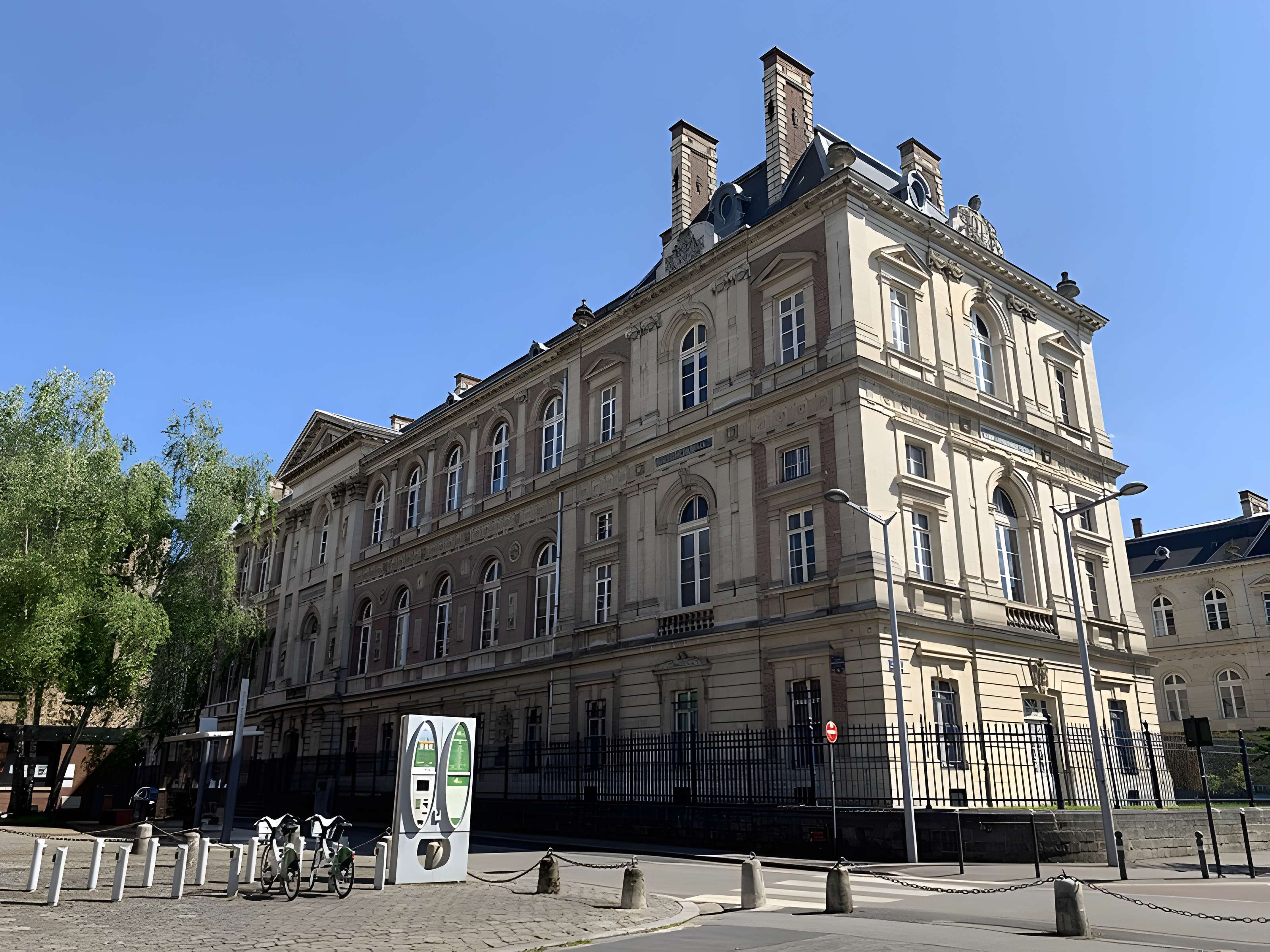 Palais de justice d'Amiens